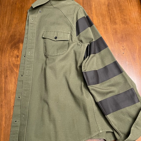 Button up shirt. - Picture 2 of 3